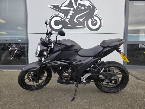 Suzuki GSX250 2022